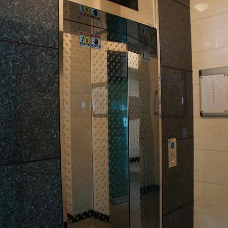 Denis'S House Hotel Seoul Bagian luar foto