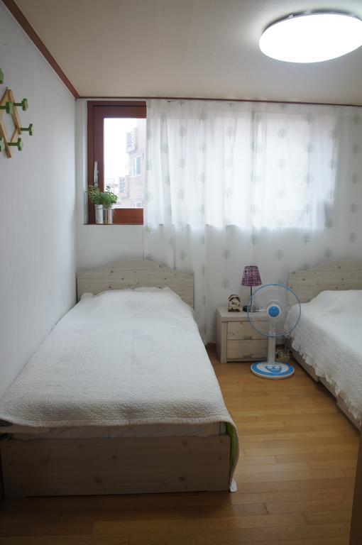 Denis'S House Hotel Seoul Ruang foto